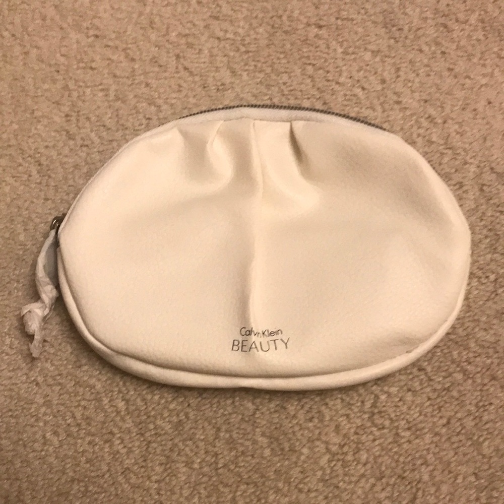 Calvin Klein Small Beauty Cosmetic Pouch